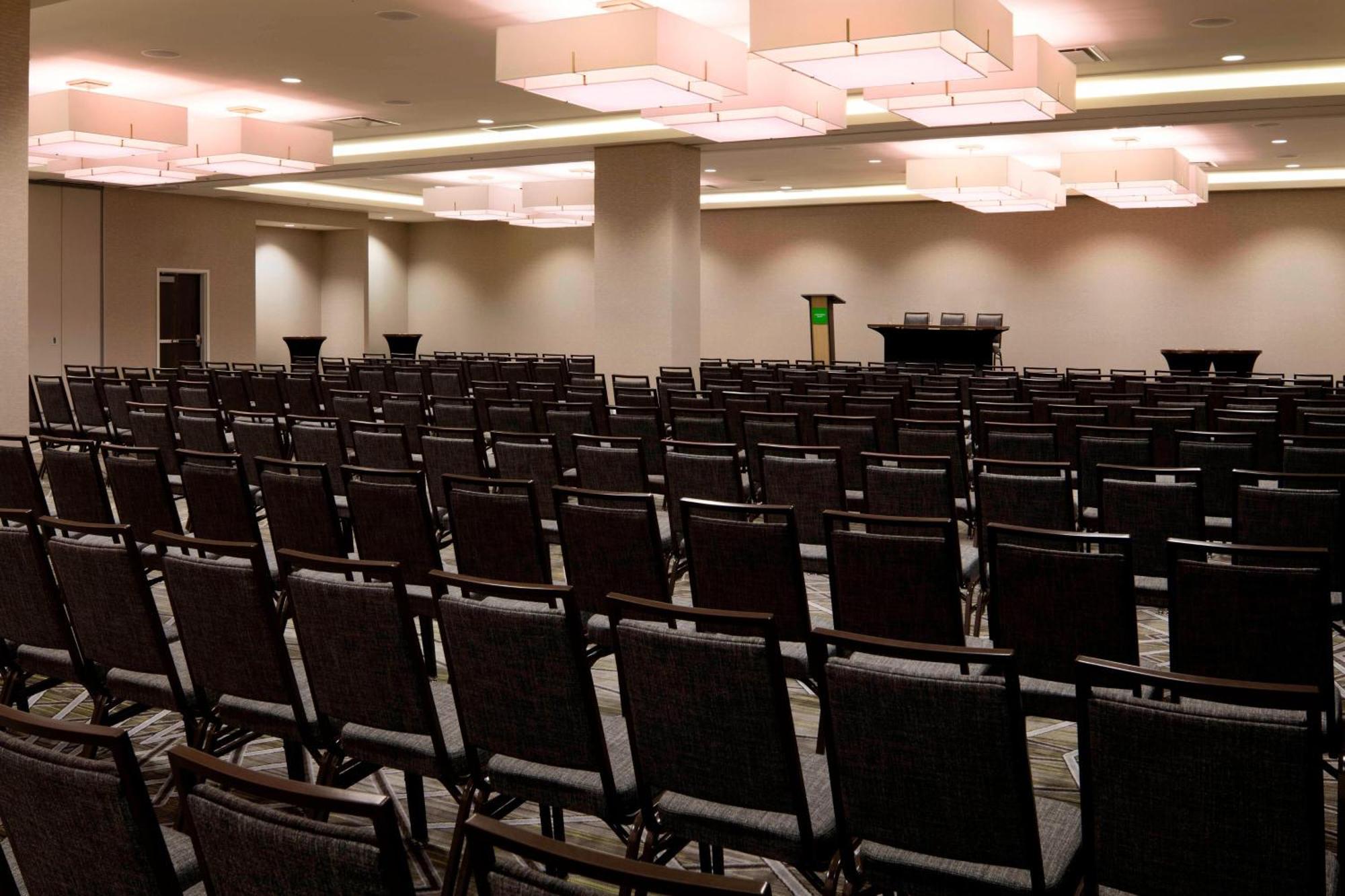 Courtyard By Marriott Prince George Extérieur photo