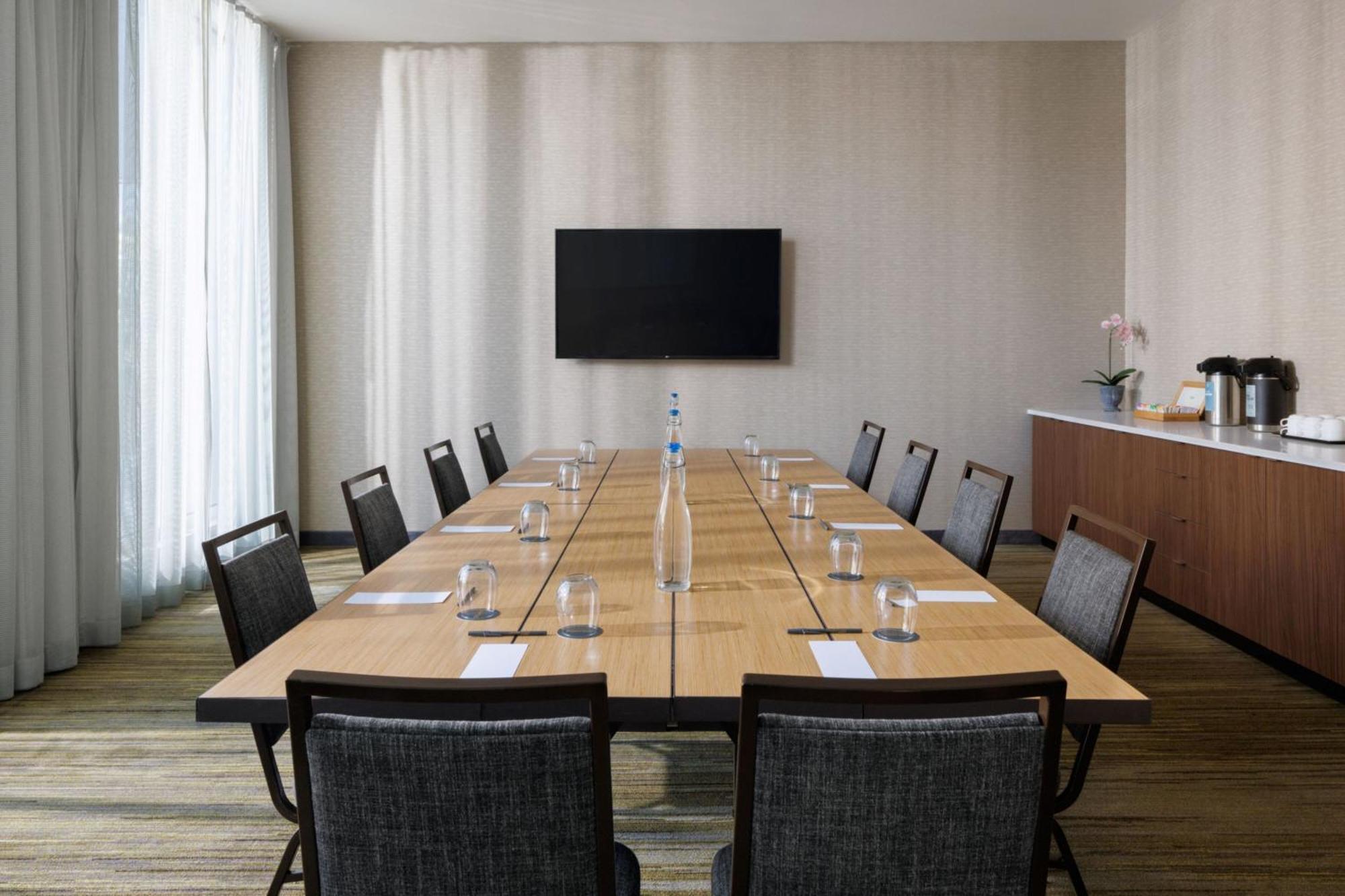 Courtyard By Marriott Prince George Extérieur photo
