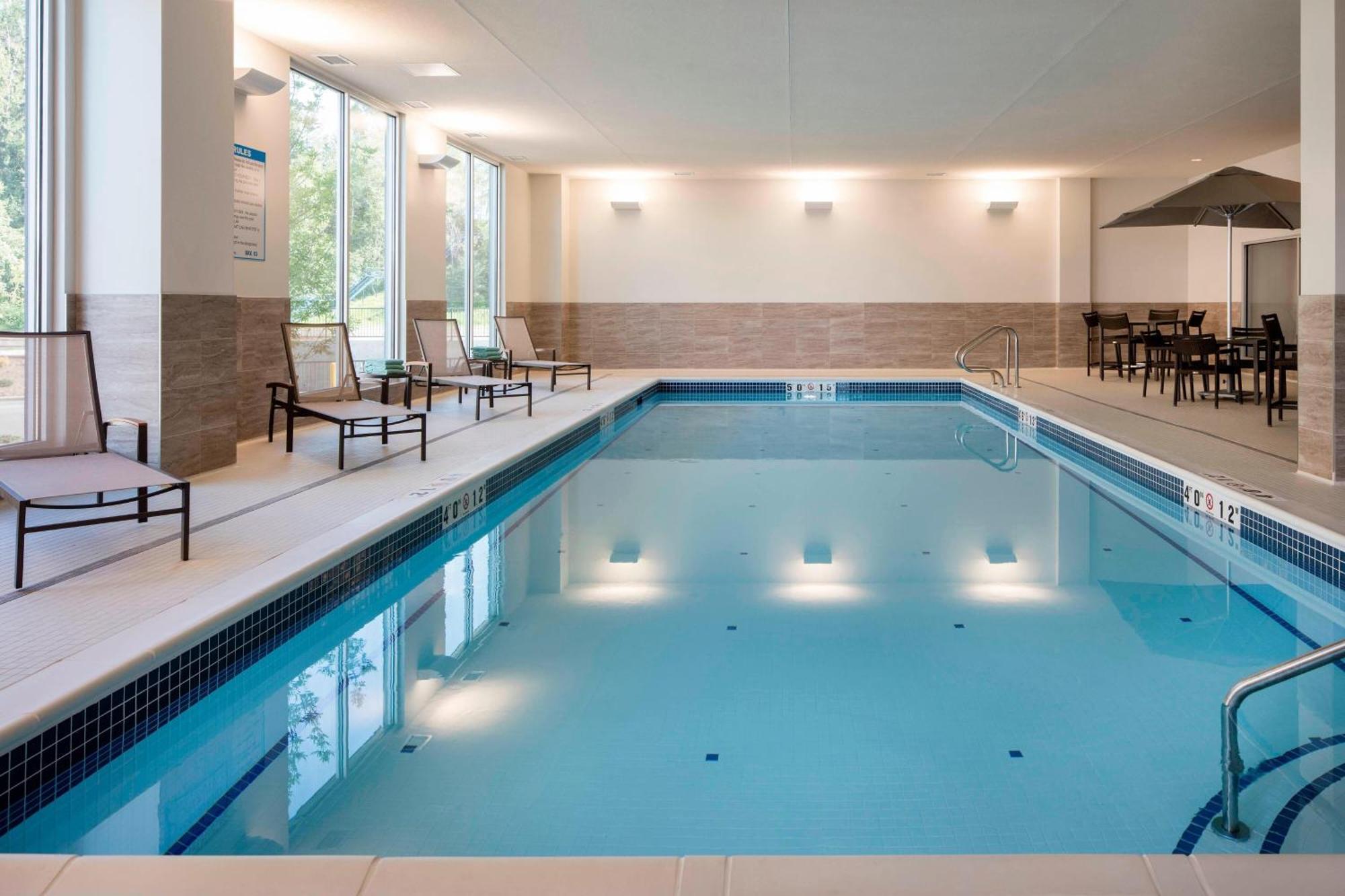 Courtyard By Marriott Prince George Extérieur photo