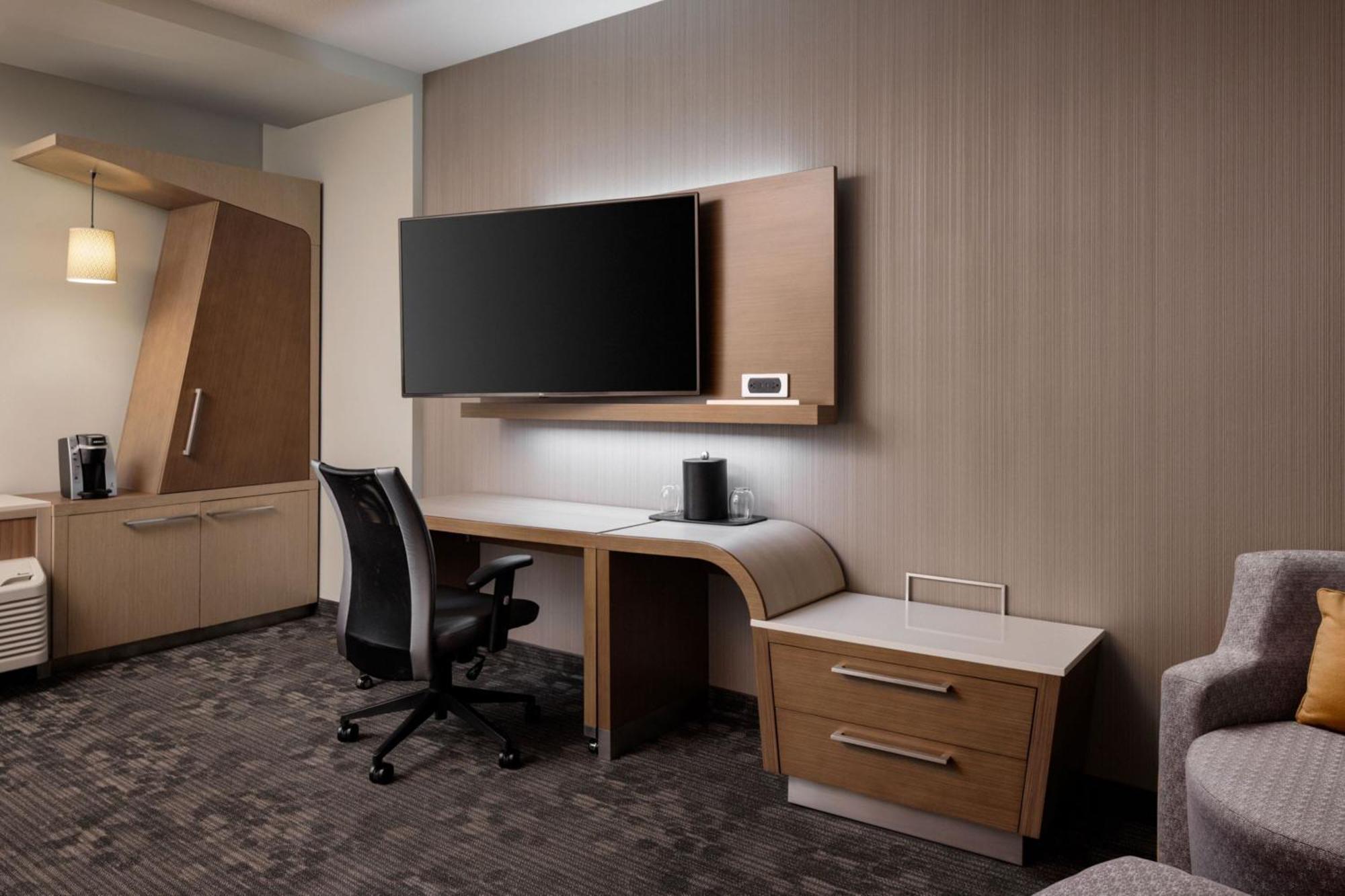 Courtyard By Marriott Prince George Extérieur photo