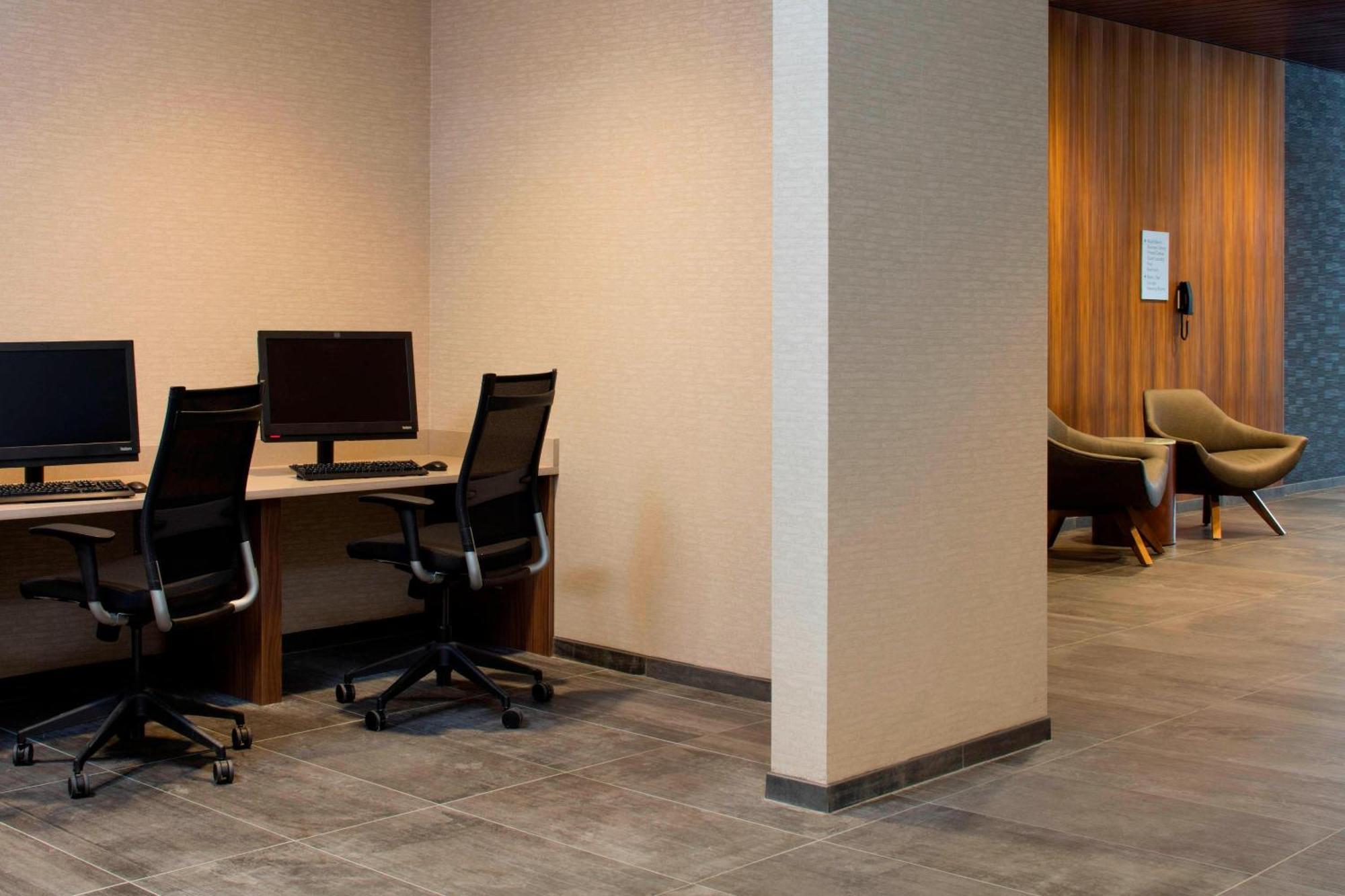 Courtyard By Marriott Prince George Extérieur photo